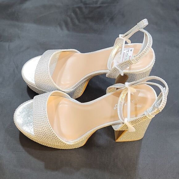 BRAND NEW BAMBOO STUDDED PLATFORM OPEN TOE SANDAL - Picture 5 of 15